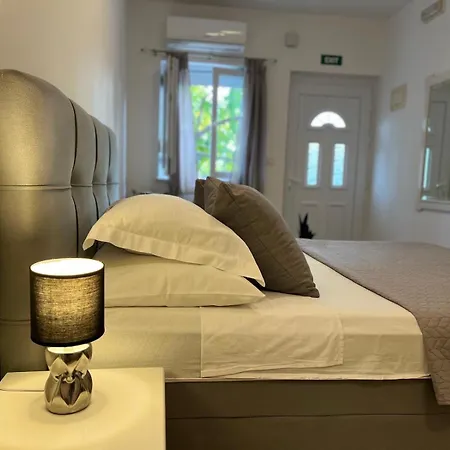 Versus Apartment Mlini