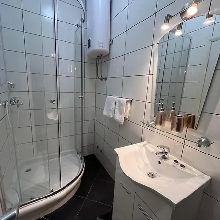 Apartment Versus Mlini